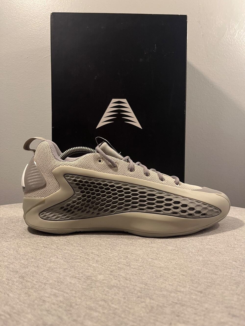 Adidas Anthony Edwards 1 Low Basketball Shoes Metallic Grey JS1775 Men’s Size 10